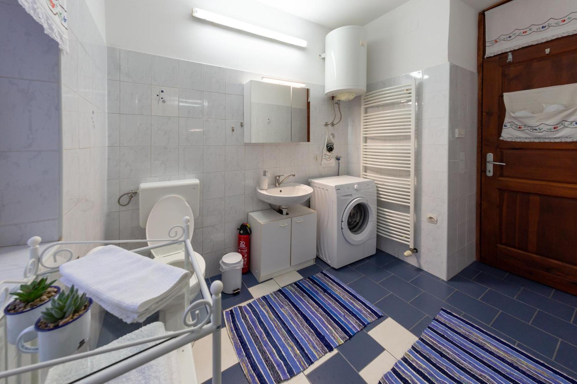 Apartments Paradiso Otočac الغرفة الصورة