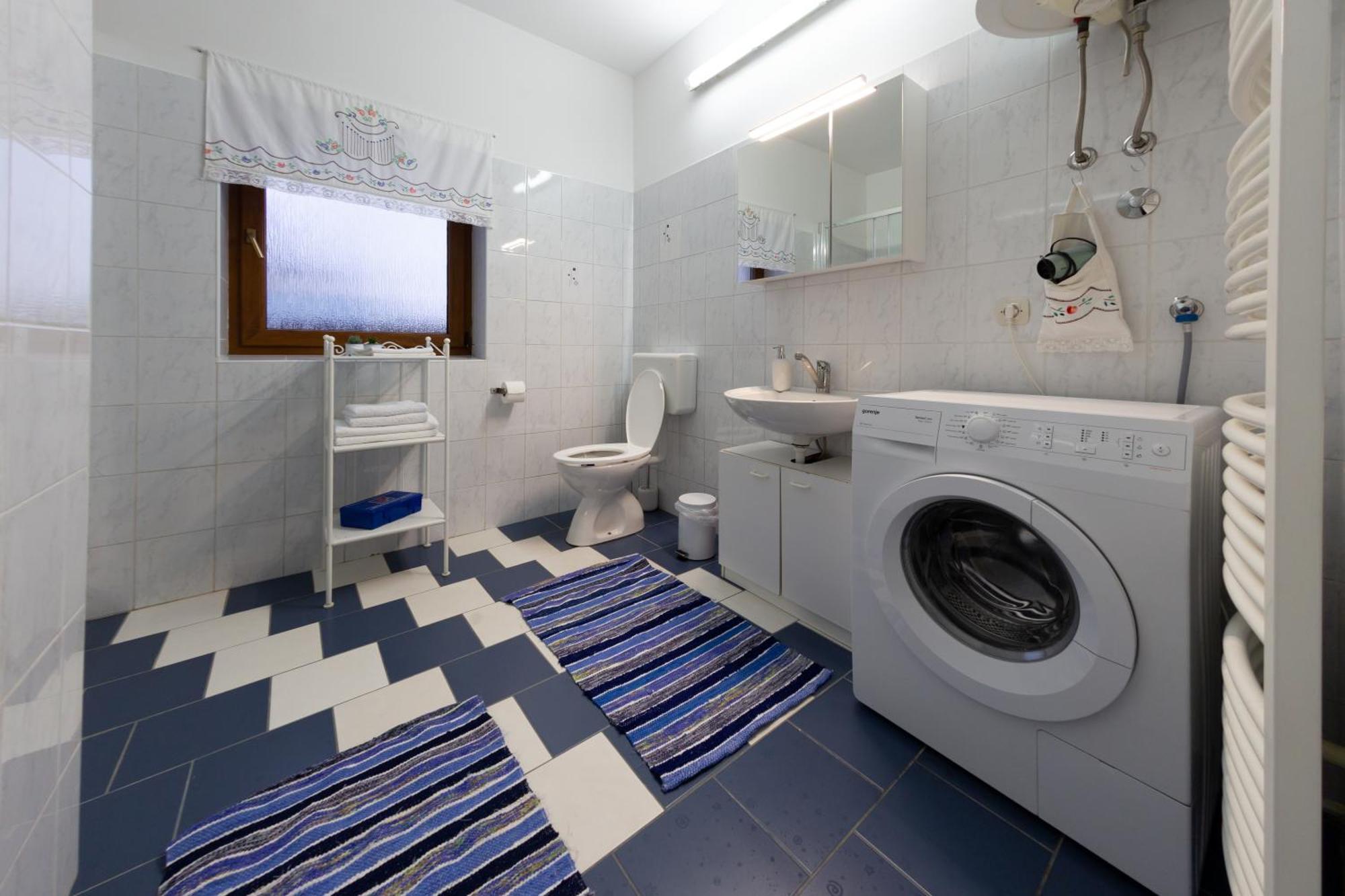 Apartments Paradiso Otočac الغرفة الصورة